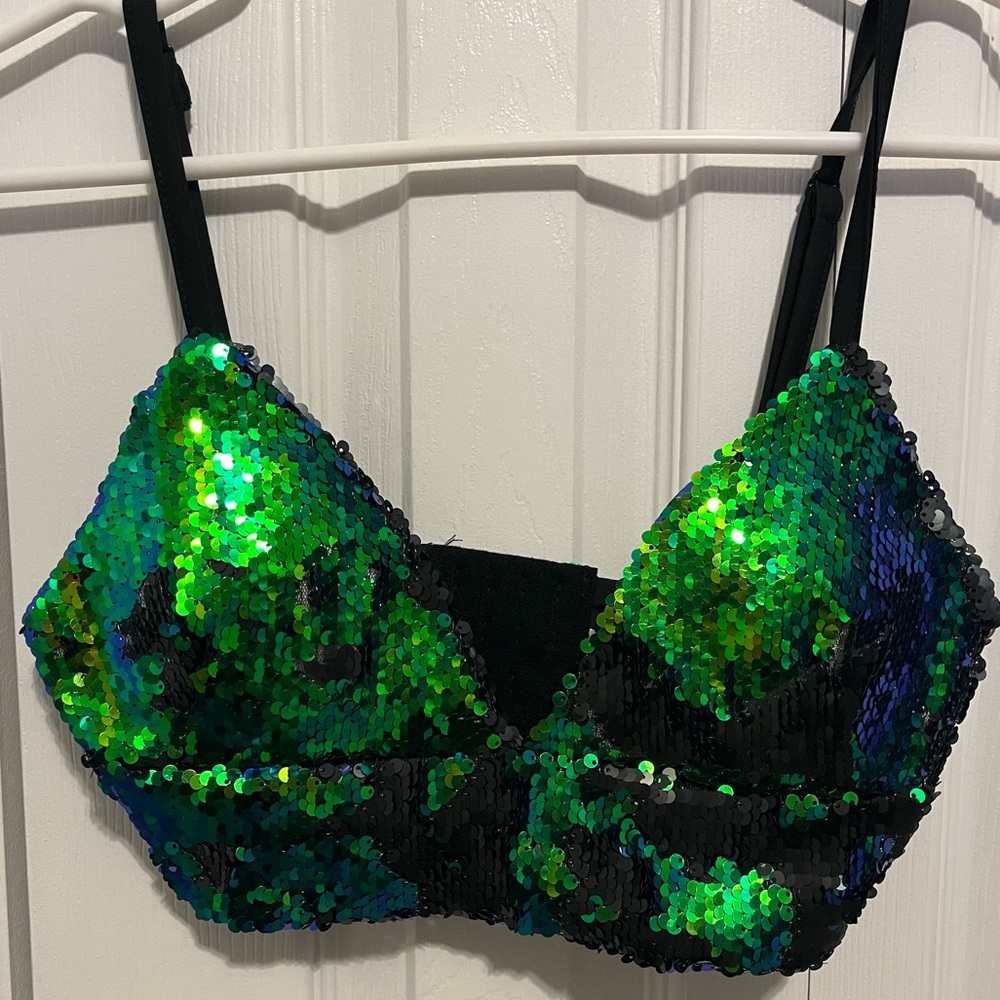 Sequin V-neck crop top